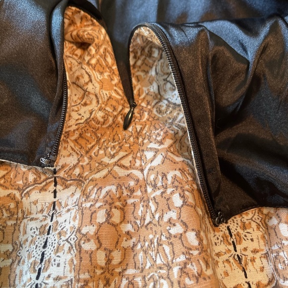 Tahari Skirt with Button Embellishments - Picture 4 of 8